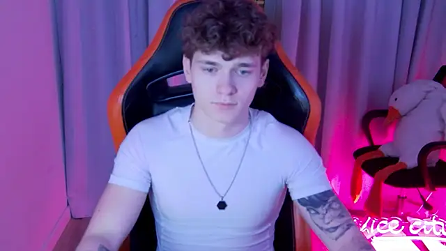 DanyDavis online show from 12, 4, 2026