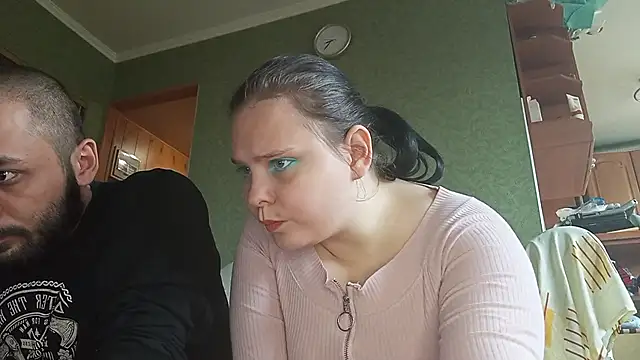 SweetPiggyx online show from 23, 4, 2026