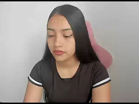 karely sweet  online show from 18, 6, 2026