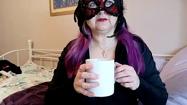 Raven Magical Milf online show from 18, 1, 2026