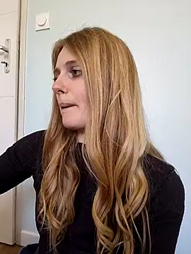 tuny x online show from 25, 3, 2026