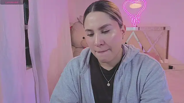 saaya tay online show from 25, 2, 2026