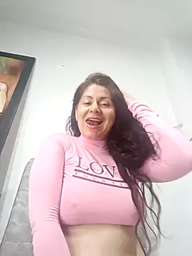 Snapshot of lunadicty chatting on 27, 2, 2025 lunadicty online show from 27, 2, 2025