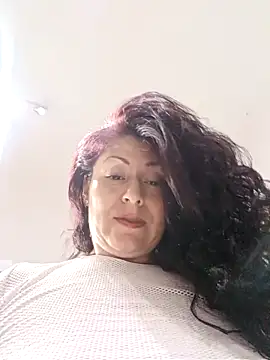 lunadicty online show from 24, 4, 2026