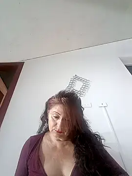 Snapshot of lunadicty chatting on 17, 10, 2025 lunadicty online show from 17, 10, 2025
