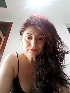 Snapshot of lunadicty chatting on 3, 10, 2025 lunadicty online show from 3, 10, 2025