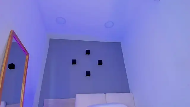 Snapshot of FreyaZimmerman_ chatting on 23, 10, 2025 FreyaZimmerman online show from 23, 10, 2025