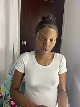 Meegannhill online show from 13, 11, 2025