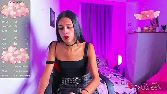 SkylerBennet online show from 29, 10, 2025