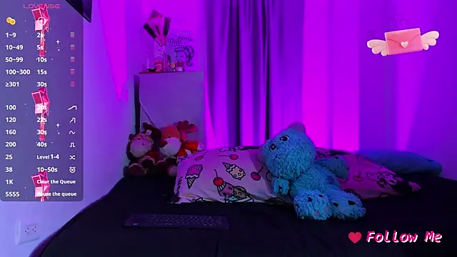 SkylerBennet online show from 13, 5, 2026