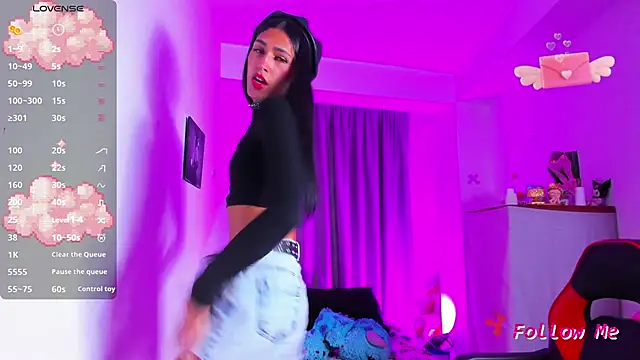 SkylerBennet online show from 13, 11, 2025