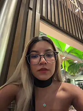 Pretty roxxyy online show from 22, 2, 2026