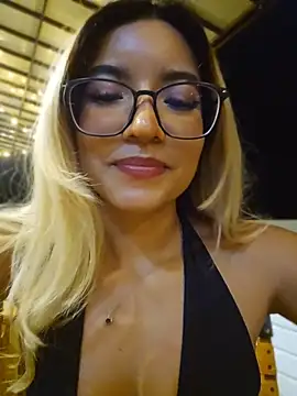 Pretty roxxyy online show from 25, 4, 2026