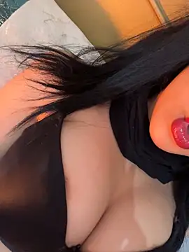 QueenLujaine online show from 11, 4, 2026