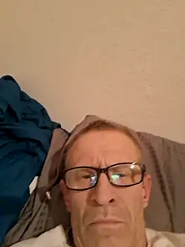 Snapshot of moasslicker chatting on 22, 12, 2025 moasslicker online show from 22, 12, 2025