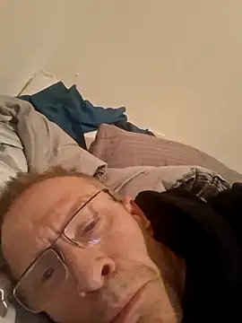 Snapshot of moasslicker chatting on 16, 12, 2025 moasslicker online show from 16, 12, 2025
