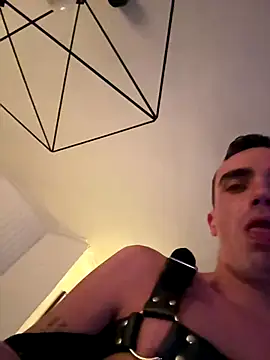 Chaud06 french online show from 6, 11, 2025