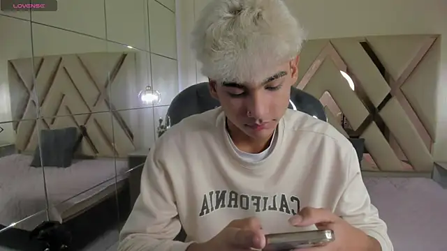 OliverTwinky online show from 25, 9, 2025