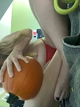 Snapshot of bankruptbabe chatting on 30, 10, 2025 bankruptbabe online show from 30, 10, 2025