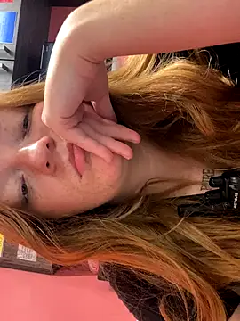 Snapshot of bankruptbabe chatting on 15, 9, 2025 bankruptbabe online show from 15, 9, 2025