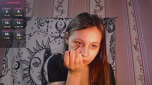 Thighswithspikes online show from 30, 10, 2025