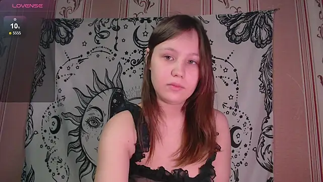 Thighswithspikes online show from 21, 11, 2025