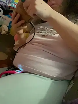 w3tkittty online show from 13, 2, 2026