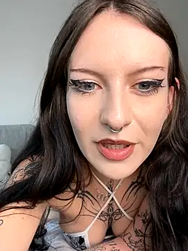 Snapshot of kittlunixx chatting on 22, 9, 2025 kittlunixx online show from 22, 9, 2025