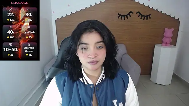 clementine t online show from 6, 10, 2025