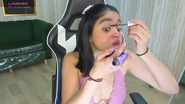 clementine t online show from 29, 9, 2025