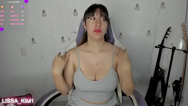 Lissa Kim1 online show from 30, 11, 2025