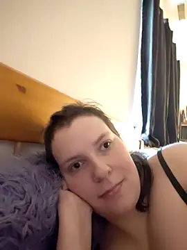 Baby Girl 3 online show from 29, 4, 2026