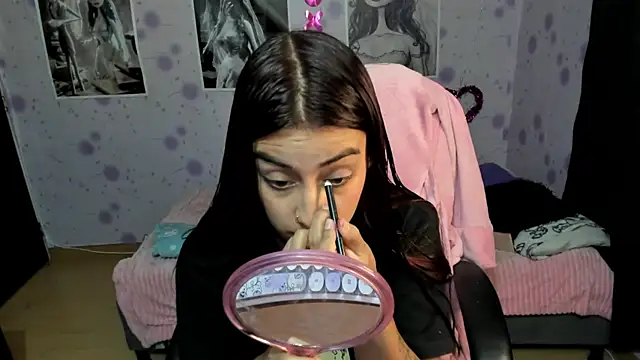 Medussa katt online show from 26, 11, 2025