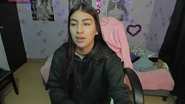 Medussa katt online show from 12, 11, 2025