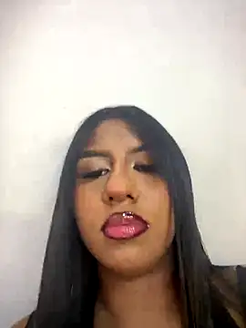 Snapshot of Emmily_Vargas chatting on 26, 9, 2025 Emmily Vargas online show from 26, 9, 2025