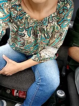 Snapshot of fuck_couple69 chatting on 24, 11, 2025 fuck couple69 online show from 24, 11, 2025