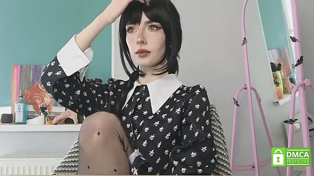 sweetuniporn online show from 15, 4, 2026