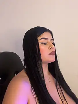 Snapshot of Kariina__69 chatting on 12, 6, 2026 Kariina 69 online show from 12, 6, 2026