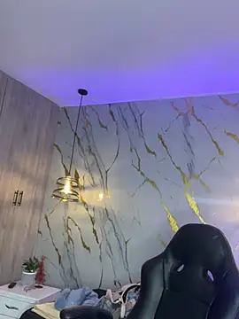 Kariina  69 online show from 1, 4, 2026