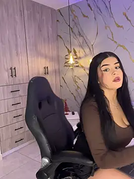 Kariina  69 online show from 8, 4, 2026