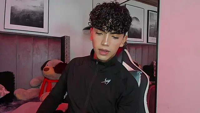 Niick Twink online show from 23, 9, 2025