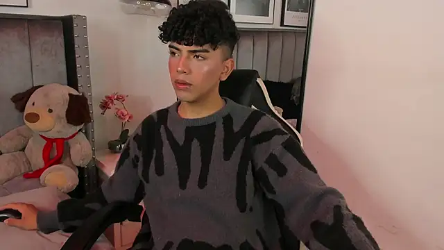 Niick Twink online show from 8, 9, 2025