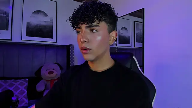 Niick Twink online show from 6, 10, 2025