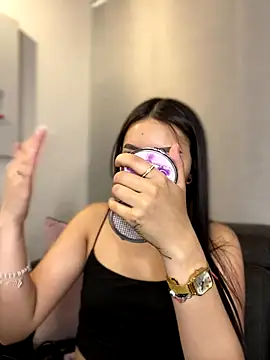 Cristina pinkk online show from 27, 11, 2025