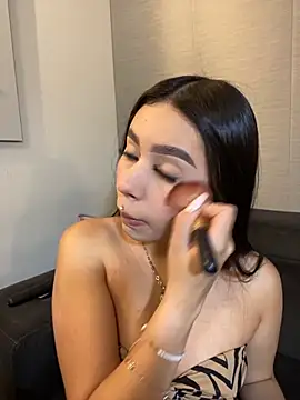 Cristina pinkk online show from 7, 11, 2025