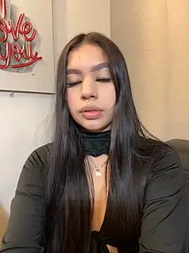 Cristina pinkk online show from 6, 11, 2025