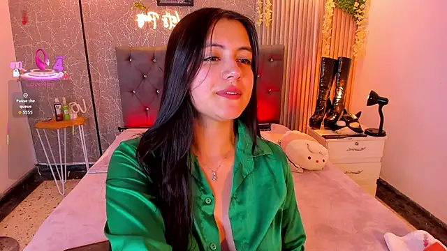 mialeia01 online show from 17, 1, 2026