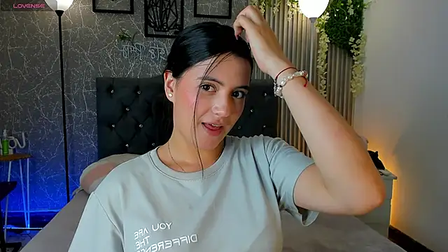 mialeia01 online show from 5, 2, 2026