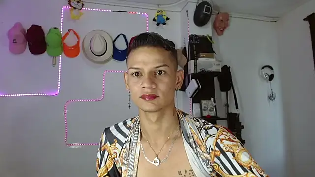 Snapshot of axce1_boy24 chatting on 10, 9, 2025 axce1 boy24 online show from 10, 9, 2025