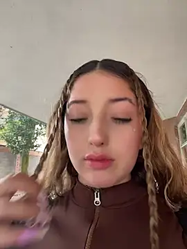 Baby  Otaku online show from 13, 4, 2026